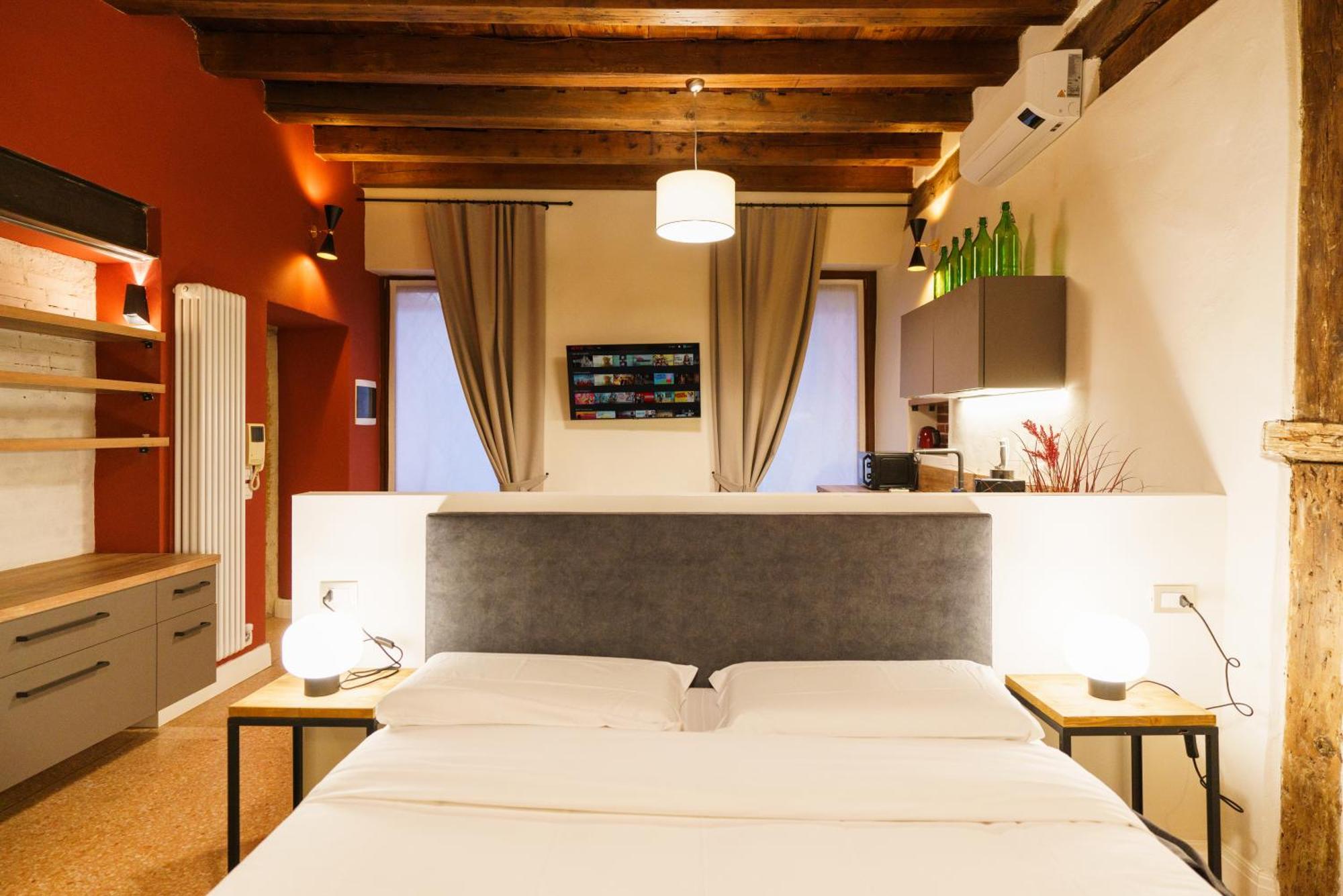 Domus Verona - Elegante Residenza Satiro Eksteriør bilde